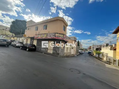 Ponto Comercial para alugar, 38m² no São José, Montes Claros