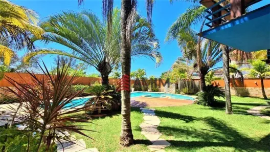 Casa com 6 Quartos à venda, 650m² no Camboinhas, Niterói
