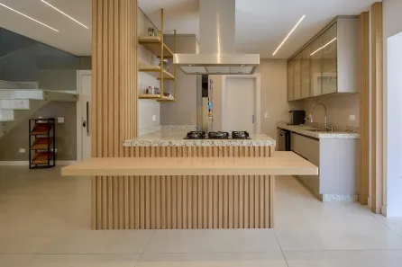 Casa com 4 Quartos à venda, 363m² no Santa Felicidade, Curitiba