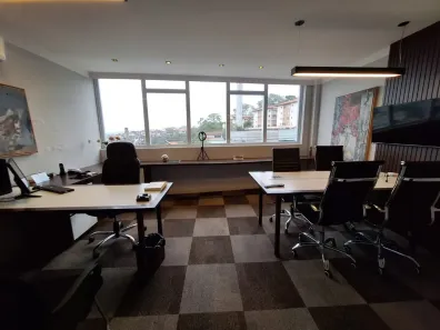 Sala Comercial para alugar, 28m² no Centro, Cotia