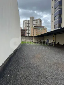 Lote/Terreno à venda, 350m² no Osvaldo Rezende, Uberlândia