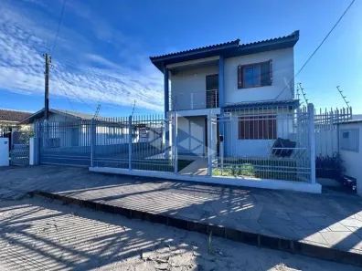 Casa com 6 Quartos para alugar, 220m² no Pé de Plátano, Santa Maria