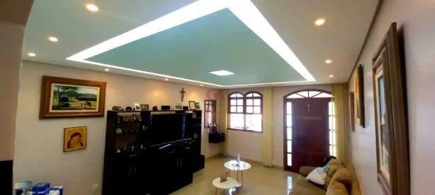 Casa com 3 Quartos à venda, 264m² no Palmeiras, Belo Horizonte