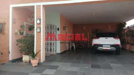Casa com 3 Quartos à venda, 300m² no Bosque dos Eucaliptos, São José dos Campos