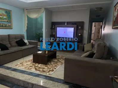 Sobrado com 3 Quartos à venda, 315m² no Campestre, Santo André
