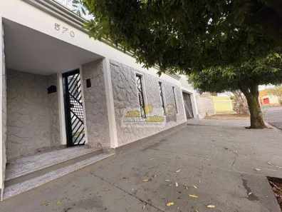 Casa com 5 Quartos à venda, 198m² no Boa Vista, Uberaba