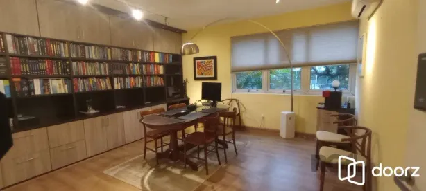 Sala Comercial à venda, 72m² no Moinhos de Vento, Porto Alegre