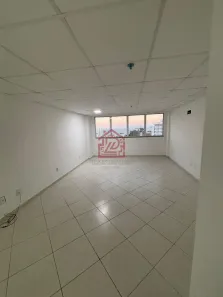 Sala Comercial para alugar, 29m² no Imbetiba, Macaé