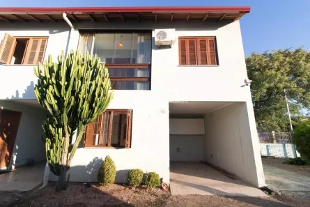 Casa de Condomínio com 2 Quartos para alugar, 81m² no Vila São José, Porto Alegre