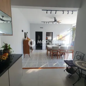 Casa com 3 Quartos à venda, 170m² no Laranjeiras, Uberlândia