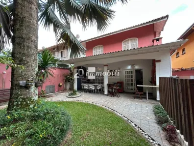 Casa de Condomínio com 3 Quartos à venda, 217m² no Jardim Lambreta, Cotia