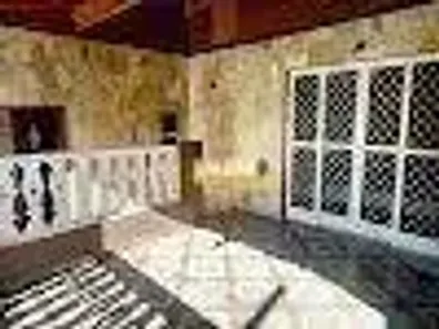 Sobrado com 3 Quartos à venda, 254m² no Granjas Santa Terezinha, Taubaté