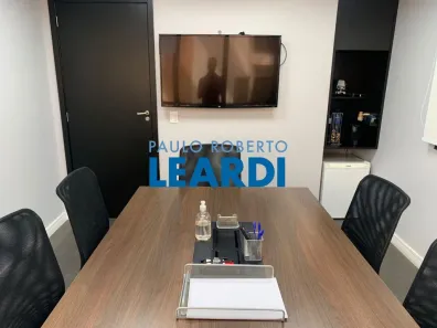 Sala Comercial para venda ou aluguel, 110m² no Vila Olímpia, São Paulo