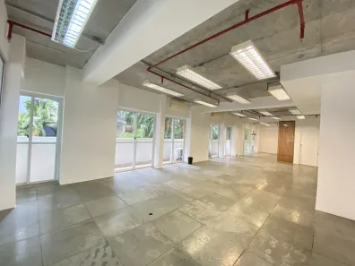 Sala Comercial para alugar, 132m² no Vila Olímpia, São Paulo