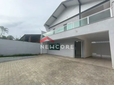Sobrado com 3 Quartos à venda, 215m² no Balneário Josedy, Peruíbe