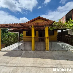 Casa com 3 Quartos para alugar, 100m² no Penedo, Itatiaia