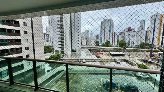 Apartamento com 3 Quartos para alugar, 82m² no Boa Viagem, Recife