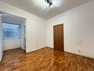Apartamento com 2 Quartos para alugar, 65m² no Copacabana, Rio de Janeiro