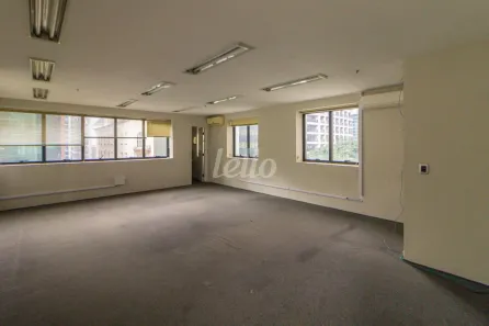 Sala Comercial para alugar, 110m² no Cerqueira César, São Paulo