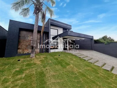 Casa de Condomínio com 3 Quartos à venda, 180m² no Alpes D Ouro, Bom Jesus dos Perdões