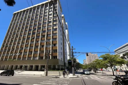 Apartamento com 3 Quartos à venda, 74m² no Centro Cívico, Curitiba