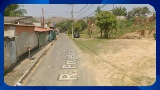 Casa com 1 Quarto à venda, 300m² no Centro, Itatiaia