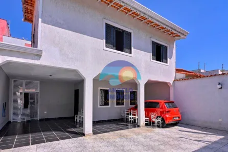 Sobrado com 5 Quartos à venda, 181m² no Balneario Continental, Peruíbe