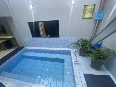 Casa com 4 Quartos à venda, 190m² no Loteamento Portal do Vale II, Uberlândia