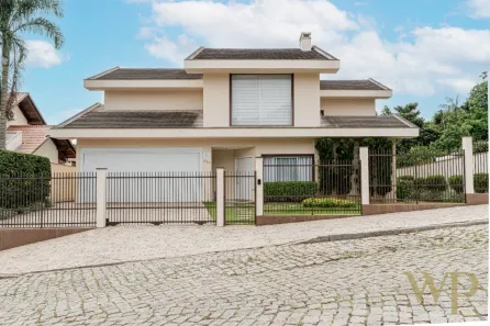 Casa com 4 Quartos à venda, 341m² no Glória, Joinville