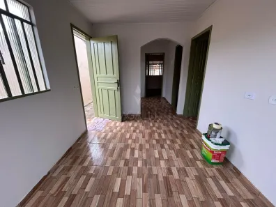 Casa com 2 Quartos para alugar, 42m² no Sítio Cercado, Curitiba