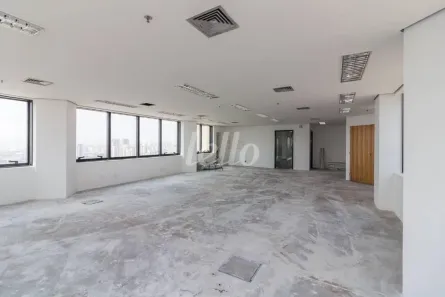 Sala Comercial para alugar, 546m² no Barra Funda, São Paulo