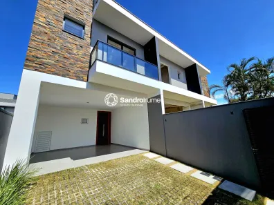 Casa com 3 Quartos à venda, 131m² no Saguaçu, Joinville