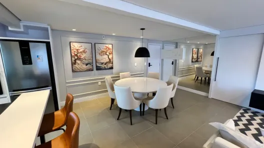 Apartamento com 3 Quartos para alugar, 115m² no Centro, Balneário Camboriú