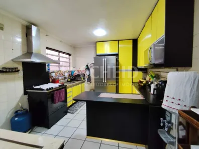 Casa com 3 Quartos à venda, 172m² no Cidade Domitila, São Paulo