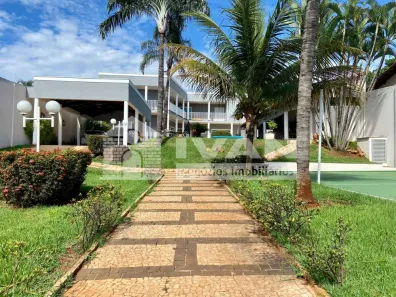 Imóvel Comercial com 3 Quartos para alugar, 450m² no Cidade Jardim, Uberlândia