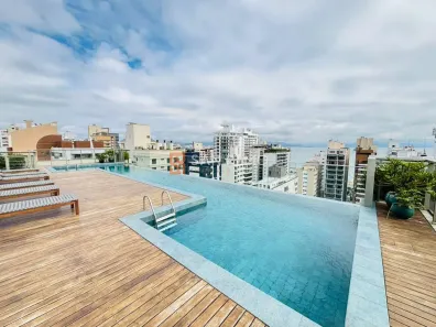 Apartamento com 3 Quartos para alugar, 96m² no Centro, Florianópolis