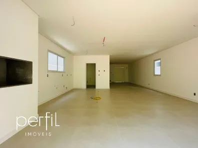 Sobrado com 4 Quartos à venda, 270m² no Glória, Joinville