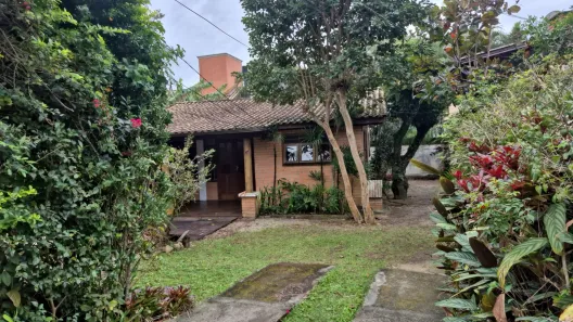 Casa com 2 Quartos para alugar, 360m² no Lagoa da Conceição, Florianópolis