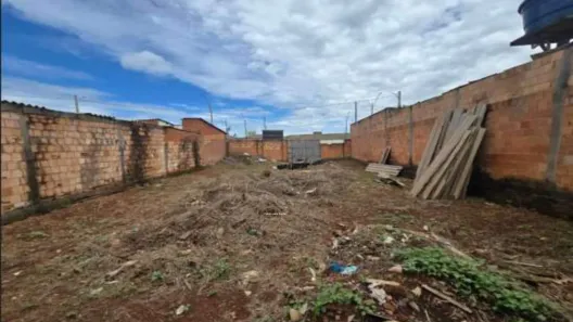 Lote/Terreno à venda, 360m² no Parque Marajó, Valparaíso de Goiás