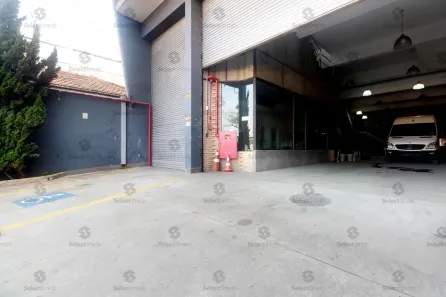 Prédio Comercial para alugar, 1000m² no Matriz, Mauá