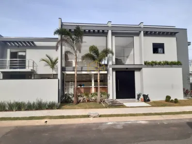 Sobrado com 4 Quartos à venda, 306m² no Swiss Park, Campinas