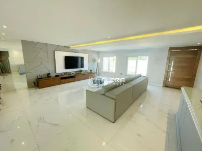 Casa com 5 Quartos à venda, 370m² no Camboinhas, Niterói