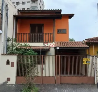 Sobrado com 3 Quartos à venda, 183m² no Centro, Pindamonhangaba