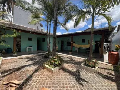 Casa com 4 Quartos à venda, 250m² no Anápolis City, Anápolis