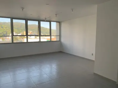 Ponto Comercial para alugar, 38m² no Centro, Joinville