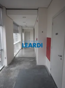 Sala Comercial para alugar, 452m² no Bela Vista, São Paulo
