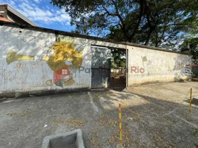 Lote/Terreno à venda, 323m² no Brás de Pina, Rio de Janeiro