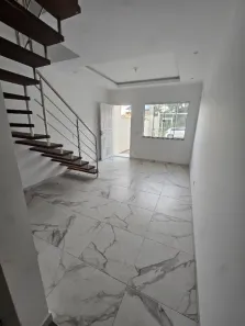 Sobrado com 2 Quartos à venda, 65m² no Areias, Camboriú