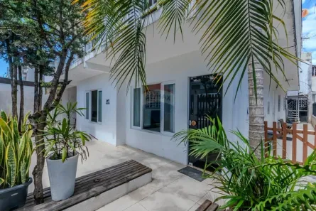 Casa com 5 Quartos à venda, 300m² no Centro, Balneário Camboriú