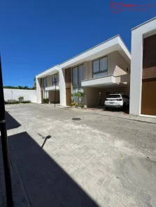 Casa de Condomínio com 4 Quartos à venda, 200m² no Buraquinho, Lauro de Freitas